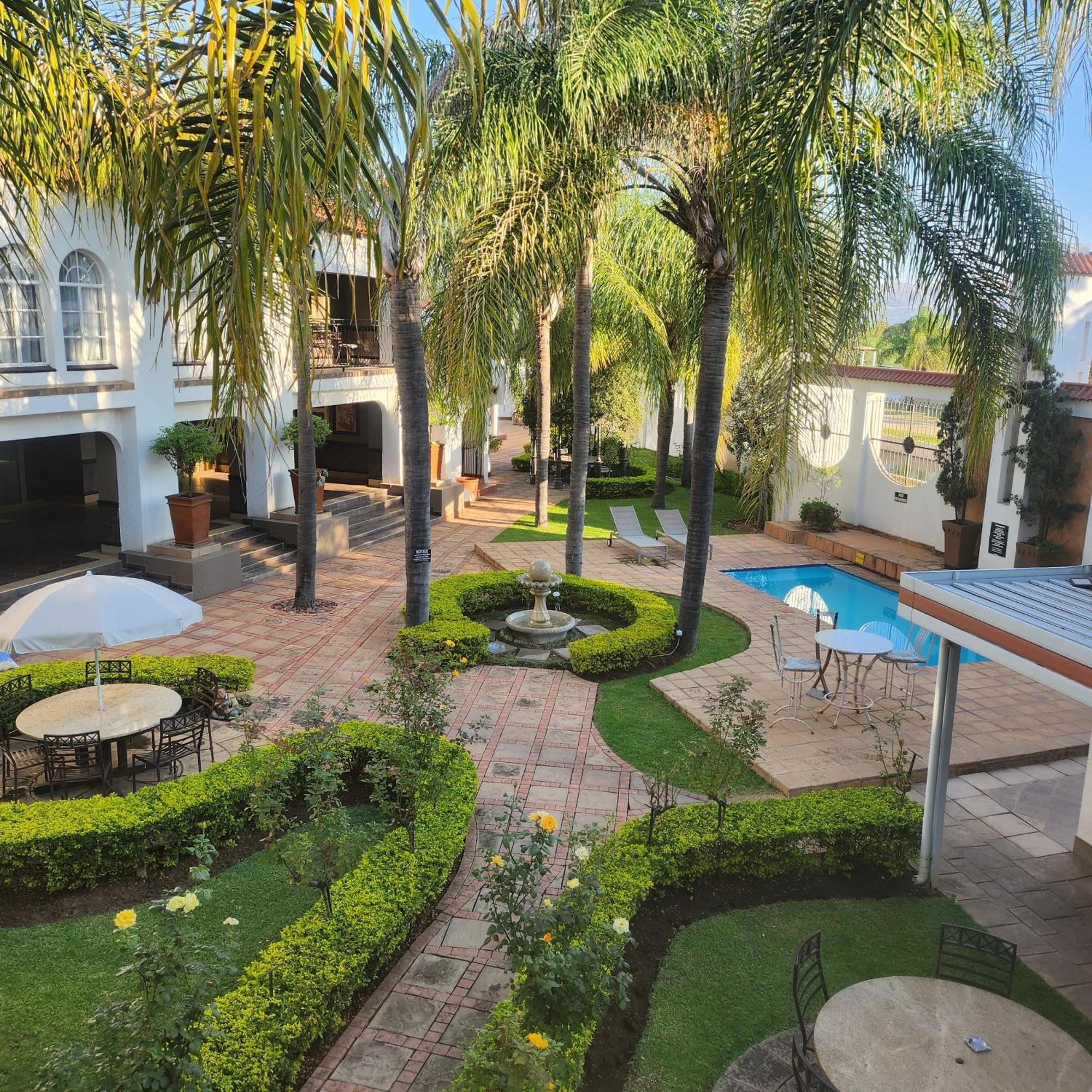 Casa Grande Guest Lodge Brits Buitenkant foto