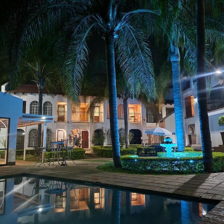 Casa Grande Guest Lodge Brits Buitenkant foto